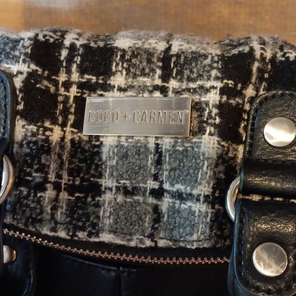 Coco + Carmen Leather and Houndstooth Handbag black and white - Picture 5 of 10
